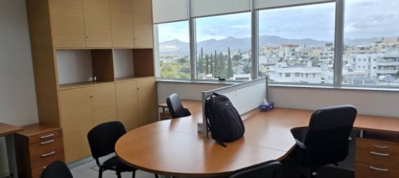 Oficina de 10 habitaciónes en Aglandjia, Cyprus No. 25890 15