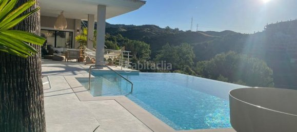 7 bedrooms Villa in Marbella, Spain No. 29879 44