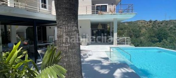 7 bedrooms Villa in Marbella, Spain No. 29879 45