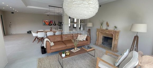 7 bedrooms Villa in Marbella, Spain No. 29879 25