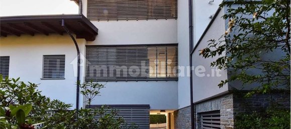 3 Schlafzimmer Wohnung in Capiago Intimiano, Italy, Nr. 331084 12