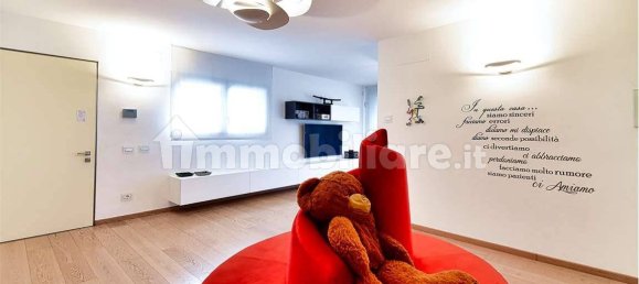 3 Schlafzimmer Wohnung in Capiago Intimiano, Italy, Nr. 331084 34