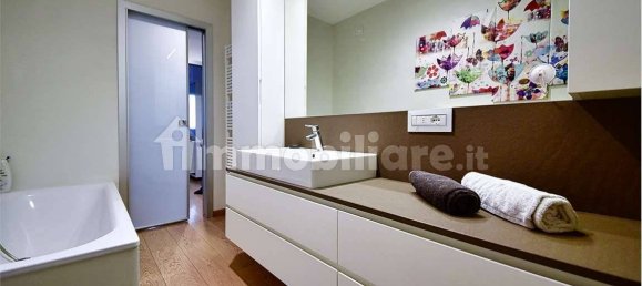 3 Schlafzimmer Wohnung in Capiago Intimiano, Italy, Nr. 331084 65