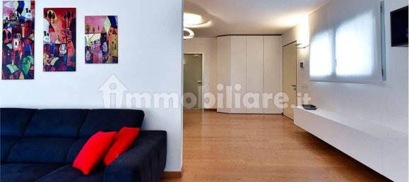 3 Schlafzimmer Wohnung in Capiago Intimiano, Italy, Nr. 331084 77
