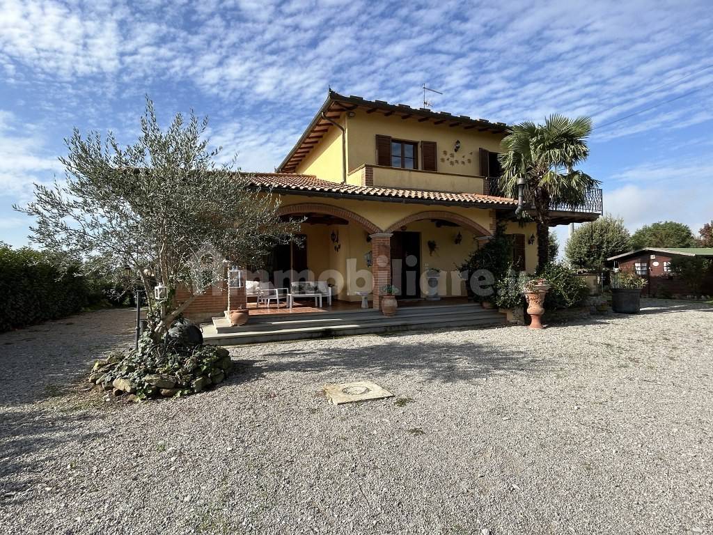3 Schlafzimmer Villa in Cortona, Italy, Nr. 237023