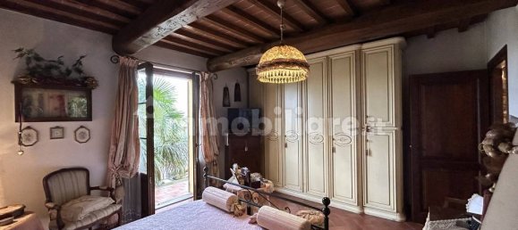 3 Schlafzimmer Villa in Cortona, Italy, Nr. 237023 22