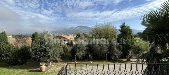 3 Schlafzimmer Villa in Cortona, Italy, Nr. 237023 29