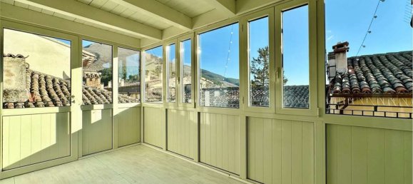 151m² Building in Gualdo Tadino, Italy No. 88251 2