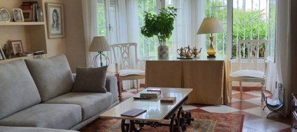 Villa de 4 dormitorios en Estepona, Spain No. 126966 32