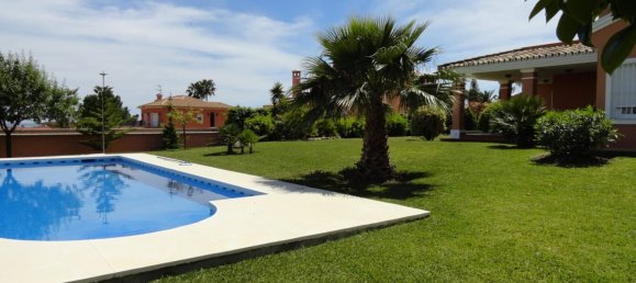 Villa de 4 dormitorios en Estepona, Spain No. 126966 27