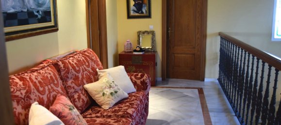 Villa de 4 dormitorios en Estepona, Spain No. 126966 40