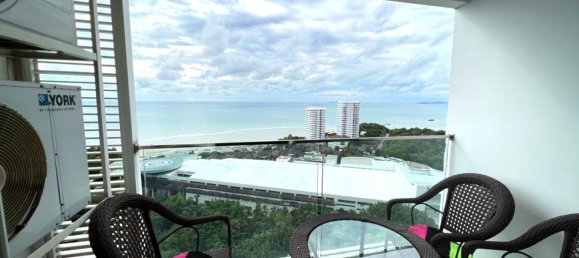 2 bedrooms Condo in Pattaya, Thailand No. 1743 2