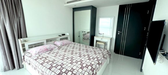 2 bedrooms Condo in Pattaya, Thailand No. 1743 11