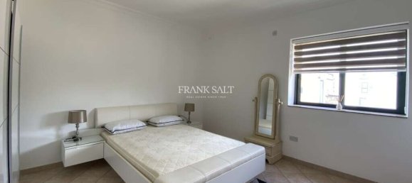 3 غرف نوم طابقين في Attard, Malta رقم 10703 7