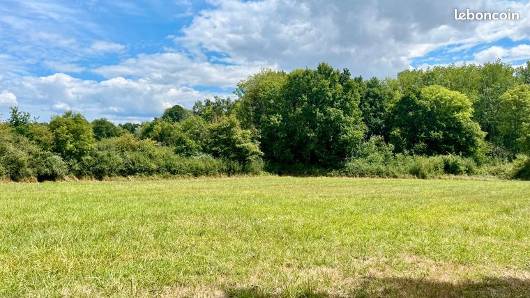 Grundstück in Charbuy, France 8300m², Nr. 309972