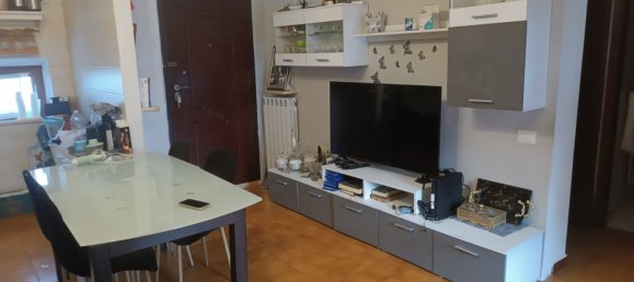 3 rooms Apartment in Montelupone, Italy No. 66314 2