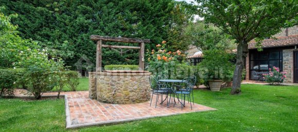 1 bedroom Apartment in Cortona, Italy No. 63326 8