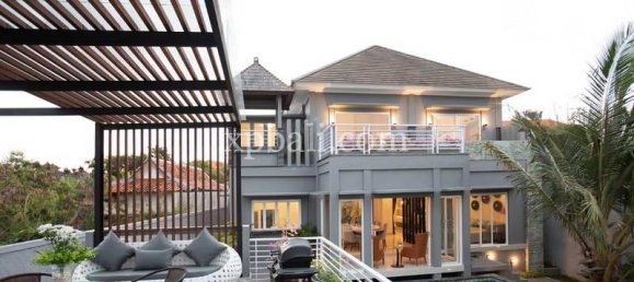 4 bedrooms Villa in South Kuta, Indonesia No. 4078 4