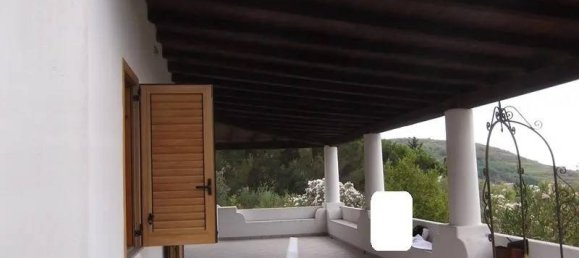 Villa de 3 dormitorios en Lipari, Italy No. 38278 3