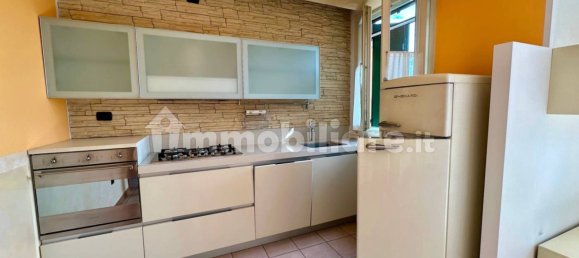 Квартира с 2 спальнями в Оппеано, Италия № 370369 5