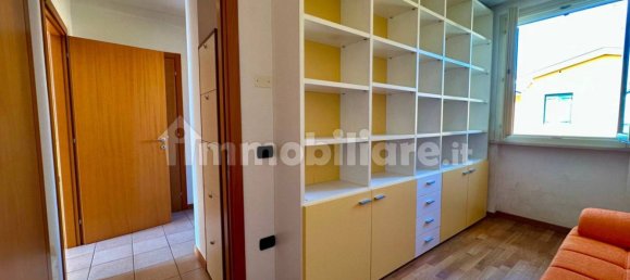 Квартира с 2 спальнями в Оппеано, Италия № 370369 15