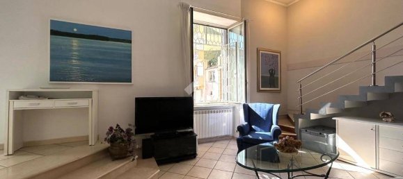 3 bedrooms Apartment in Naples, Italy No. 350703 4