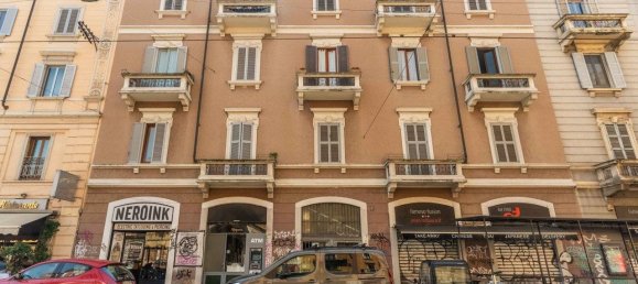 3 bedrooms Apartment in Milan, Italy No. 363773 30