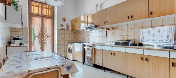 3 bedrooms Apartment in Milan, Italy No. 363773 8