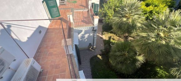 5 Schlafzimmer Penthouse in Naples, Italy, Nr. 85970 18