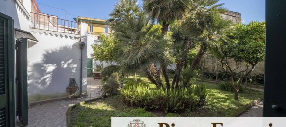 5 Schlafzimmer Penthouse in Naples, Italy, Nr. 85970 36