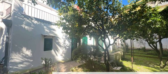 5 Schlafzimmer Penthouse in Naples, Italy, Nr. 85970 5