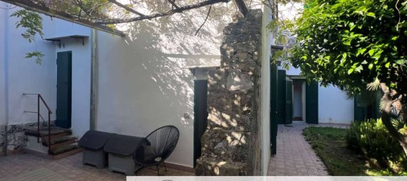 5 Schlafzimmer Penthouse in Naples, Italy, Nr. 85970 3