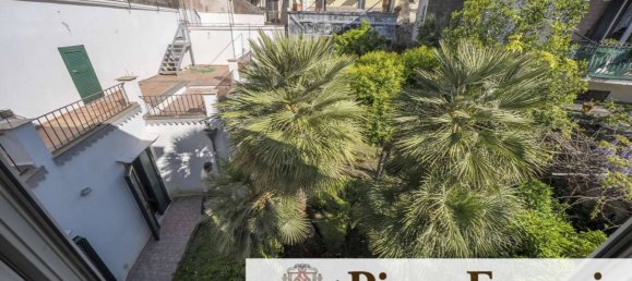 5 Schlafzimmer Penthouse in Naples, Italy, Nr. 85970 46