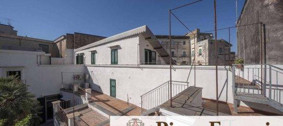 5 Schlafzimmer Penthouse in Naples, Italy, Nr. 85970 44