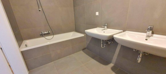 3-salle Appartement à Vienna, Austria No. 32220 16