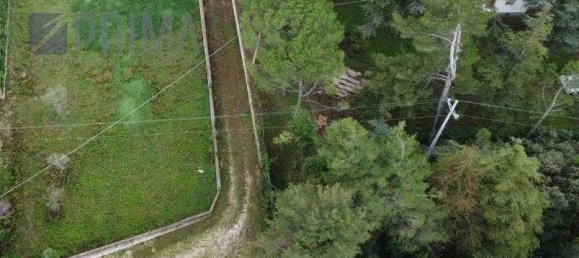 1390m² Land in Monte Roberto, Italy No. 74366 3