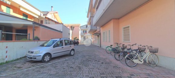 Apartamento de 4 habitaciónes en Giulianova, Italy No. 156198 12