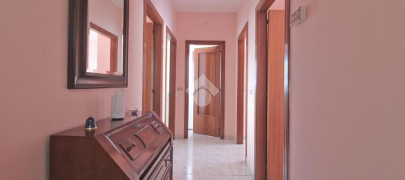 Apartamento de 4 habitaciónes en Giulianova, Italy No. 156198 11