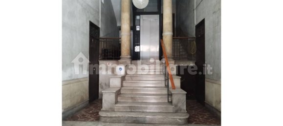 4 bedrooms Apartment in Palermo, Italy No. 211578 2