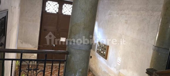 4 bedrooms Apartment in Palermo, Italy No. 211578 8