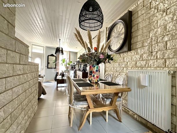 Casa de 3 dormitorios en Amiens, France No. 301714