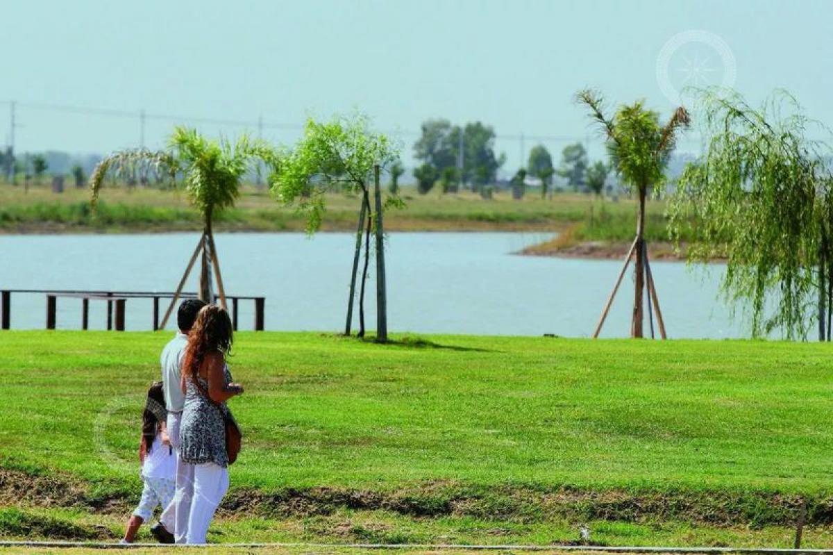  Land in San Vicente, Argentina No. 120931