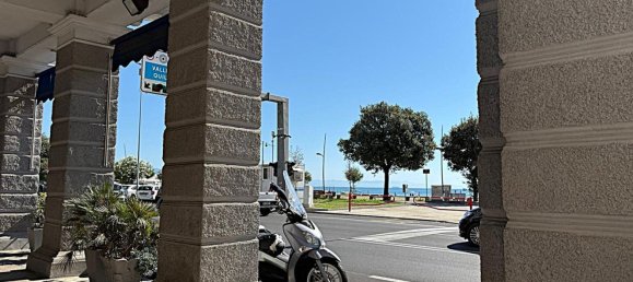 Propiedad comercial en Vado Ligure, Italy 200 m² No. 301915 3