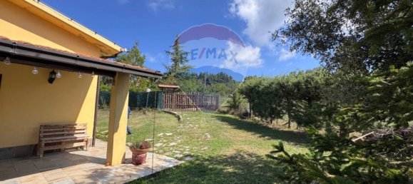 2 Schlafzimmer Haus in Vinchiaturo, Italy, Nr. 323918 3