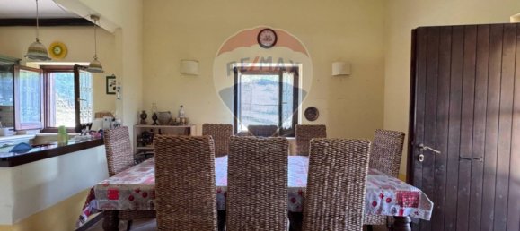 2 Schlafzimmer Haus in Vinchiaturo, Italy, Nr. 323918 23