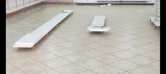 410m² Commercial property in Villa Literno, Italy No. 74958 2