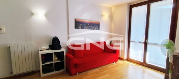 1 bedroom Apartment in Milan, Italy No. 303120 2