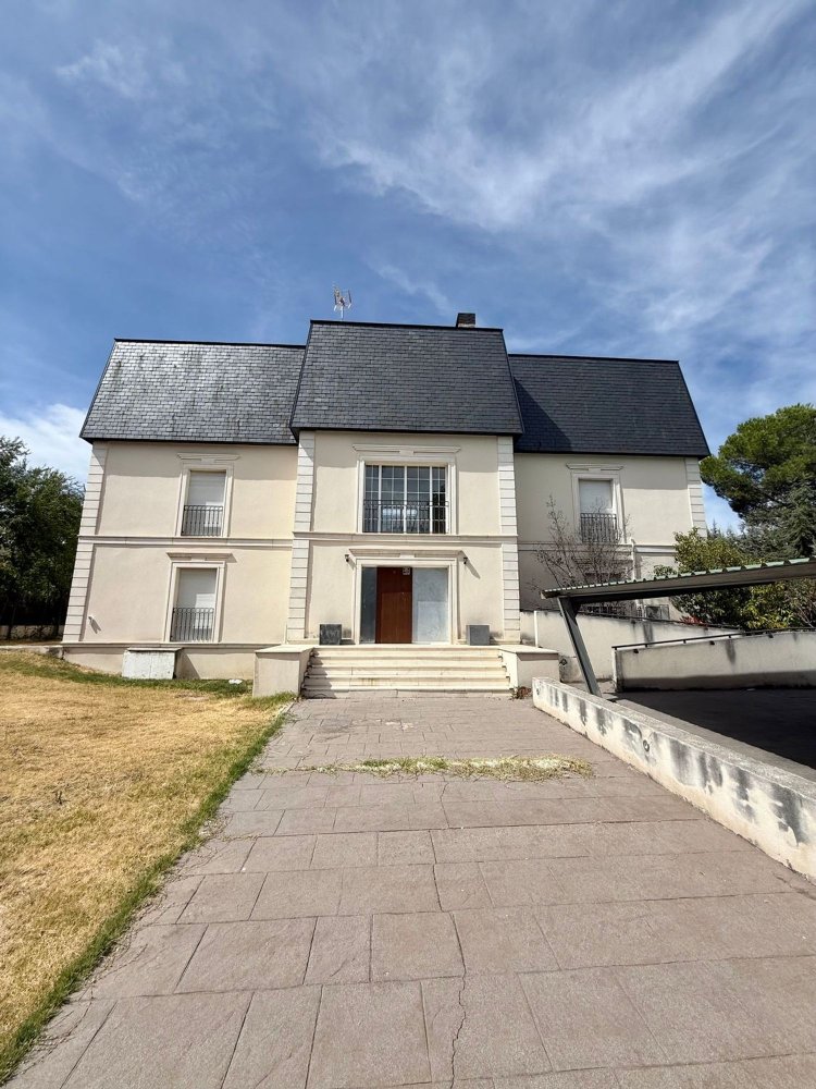 24 Schlafzimmer Haus in Pozuelo de Alarcon, Spain, Nr. 235193