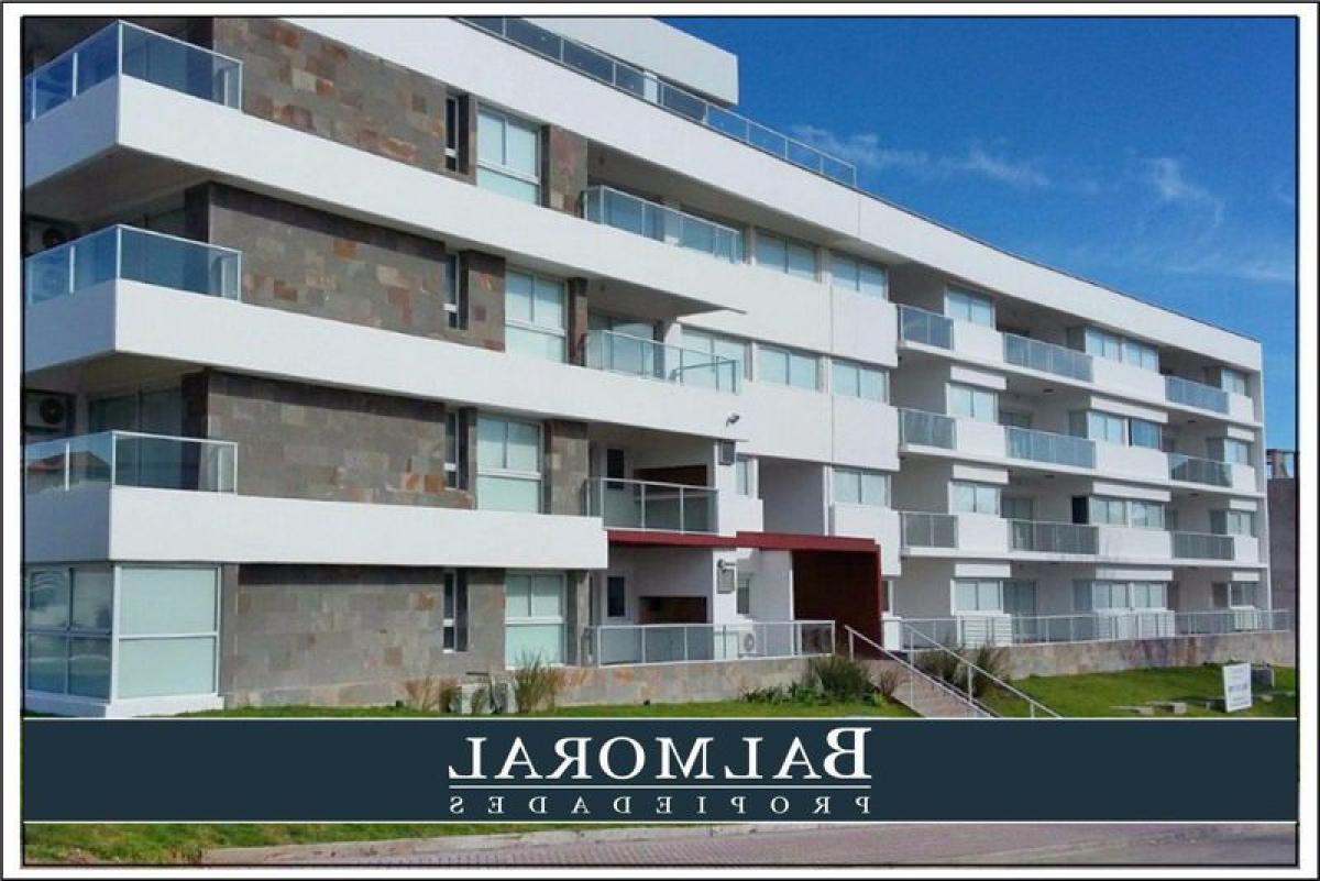 2 bedrooms Apartment in Mar del Plata, Argentina No. 101027