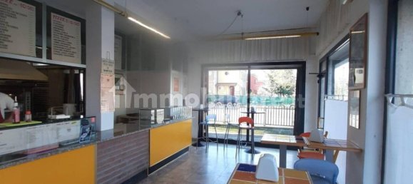 3 rooms Commercial property in Cento, Italy No. 11224 4